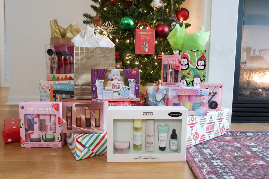 shop holiday gift sets