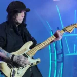 mick mars