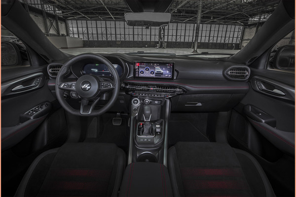 Dodge Hornet Interior
